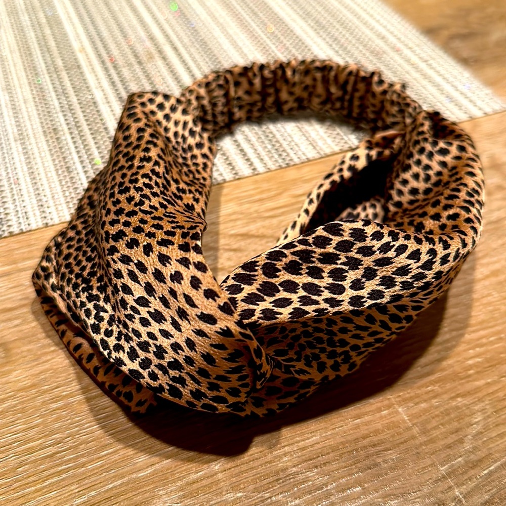 Cheetah hair band